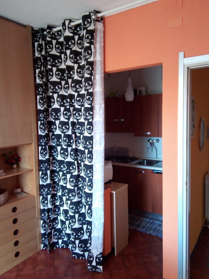 Condominio Ariazzurra S. Bart. San Bartolomeo Al Mare Extérieur photo