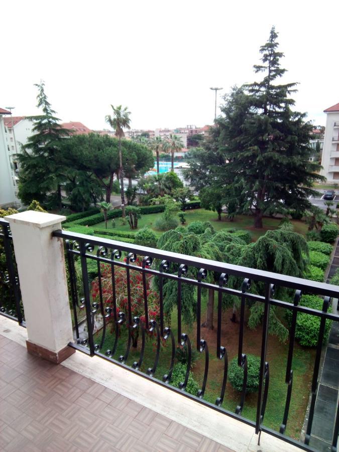 Condominio Ariazzurra S. Bart. San Bartolomeo Al Mare Extérieur photo