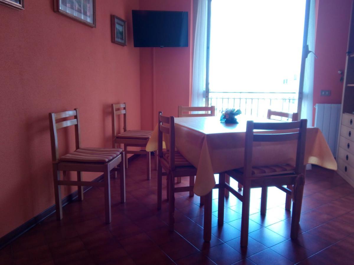 Condominio Ariazzurra S. Bart. San Bartolomeo Al Mare Extérieur photo